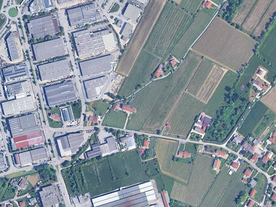 Immagine 14 di Capannone industriale in vendita  in Via Padova a Oderzo