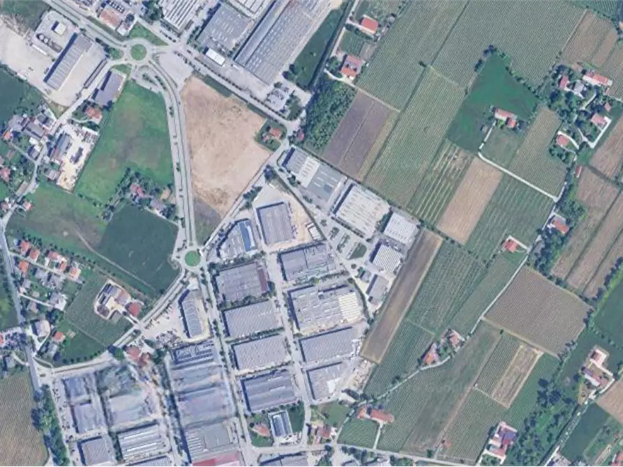 Immagine 15 di Capannone industriale in vendita  in Via Padova a Oderzo