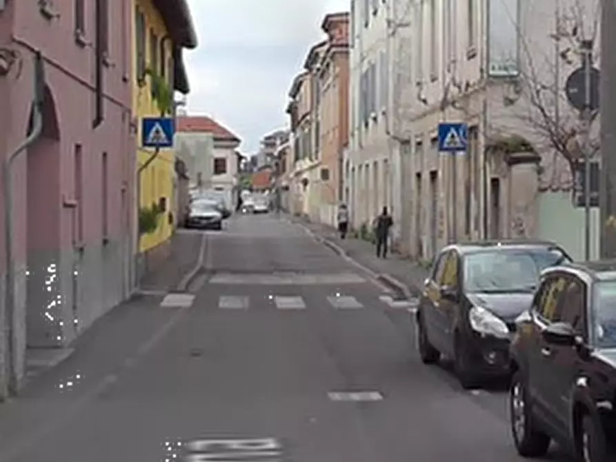 Immagine 4 di Garage in vendita  in Via Col di Lana a Monza