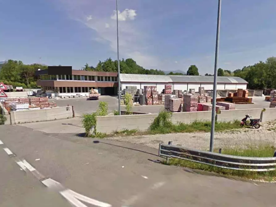Immagine 1 di Capannone industriale in vendita  in Via Casale a Refrontolo