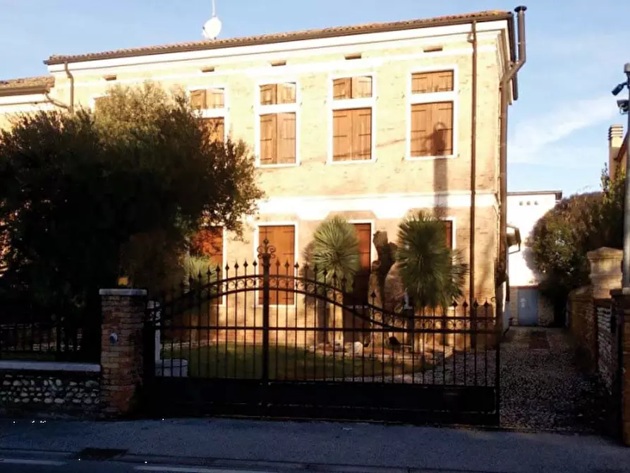 Immagine 2 di Porzione di casa in vendita  in Via San Michele a Altivole