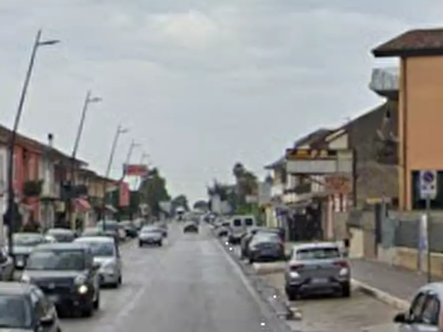 Immagine 3 di Magazzino in vendita  in V. Cesare Battisti a Grazzanise