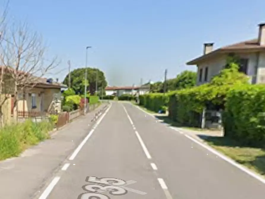 Immagine 7 di Garage in vendita  in Via Due Giugno a Legnaro