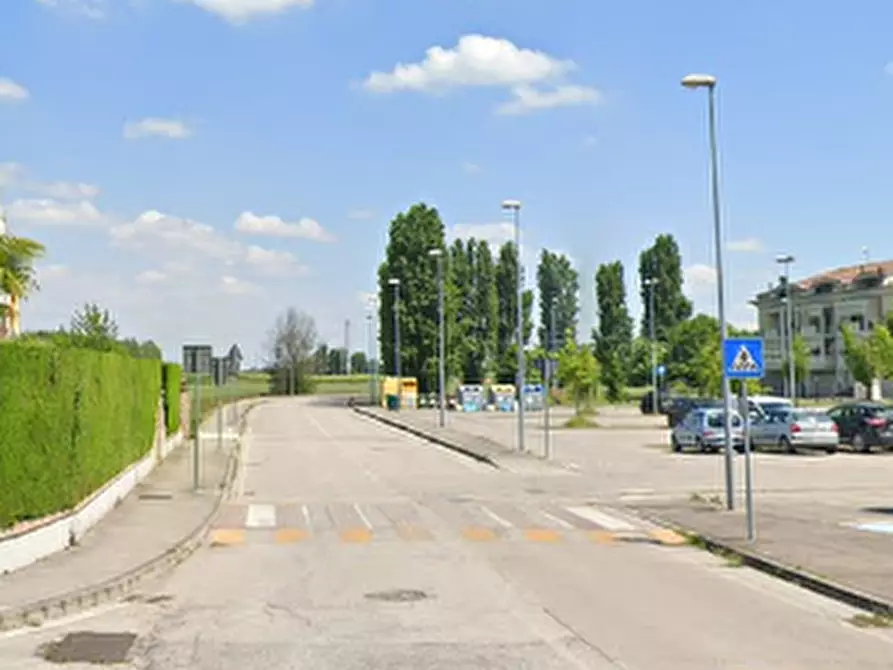 Immagine 15 di Negozio in vendita  in Quartiere della Fornace a Conselve