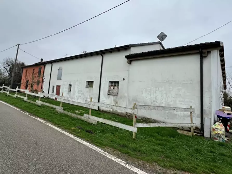 Immagine 1 di Casa indipendente in vendita  in Via Confine a Concordia Sulla Secchia