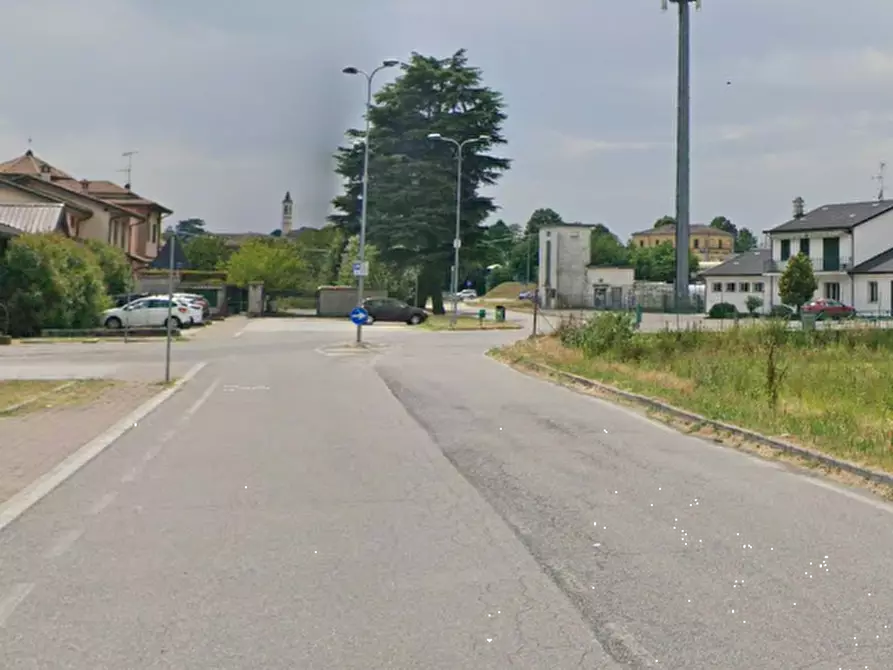 Immagine 5 di Garage in vendita  in Via Della Stazione a San Martino Siccomario