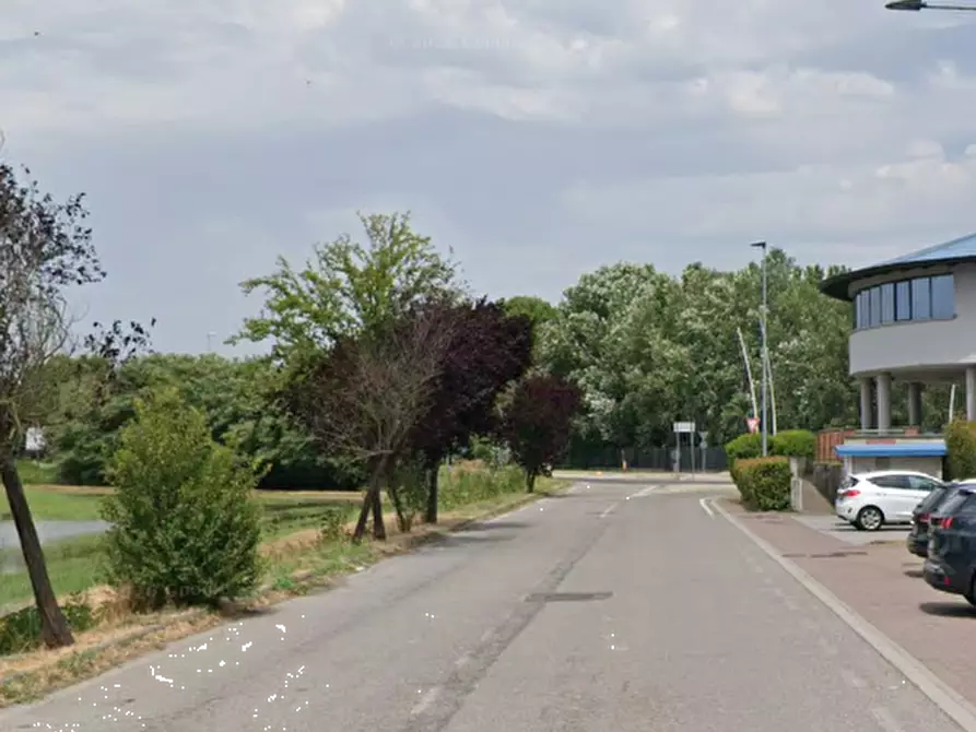 Immagine 6 di Garage in vendita  in Via Della Stazione a San Martino Siccomario