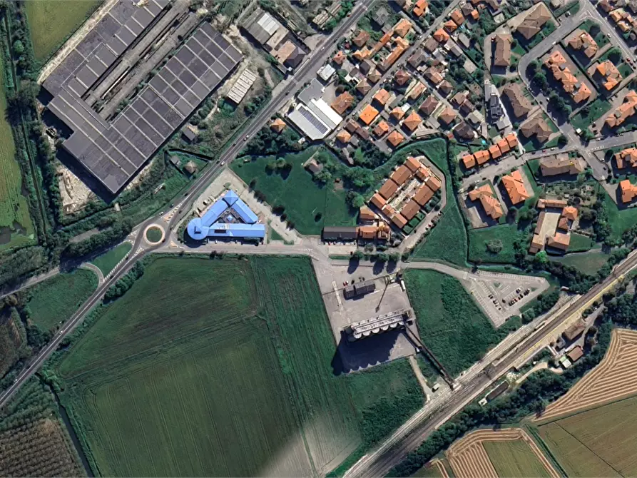 Immagine 7 di Garage in vendita  in Via Della Stazione a San Martino Siccomario