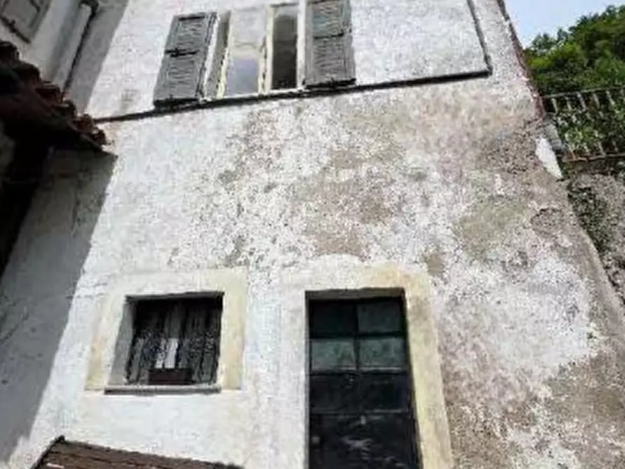 Immagine 2 di Porzione di casa in vendita  in Via Roma a Pertica Bassa