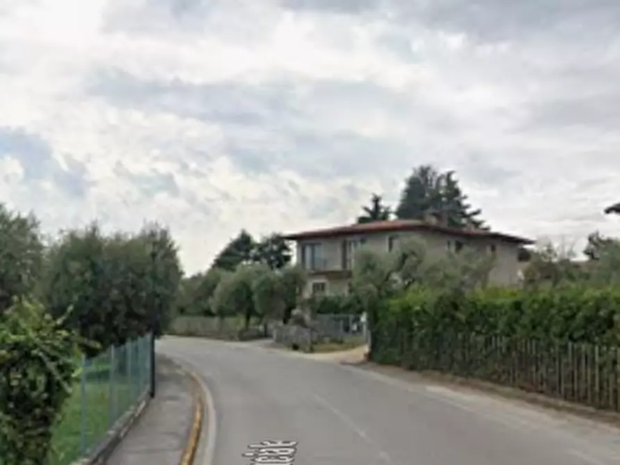 Immagine 2 di Hotel in vendita  in Via Catullo a Manerba Del Garda