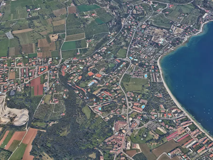 Immagine 7 di Hotel in vendita  in Via Catullo a Manerba Del Garda