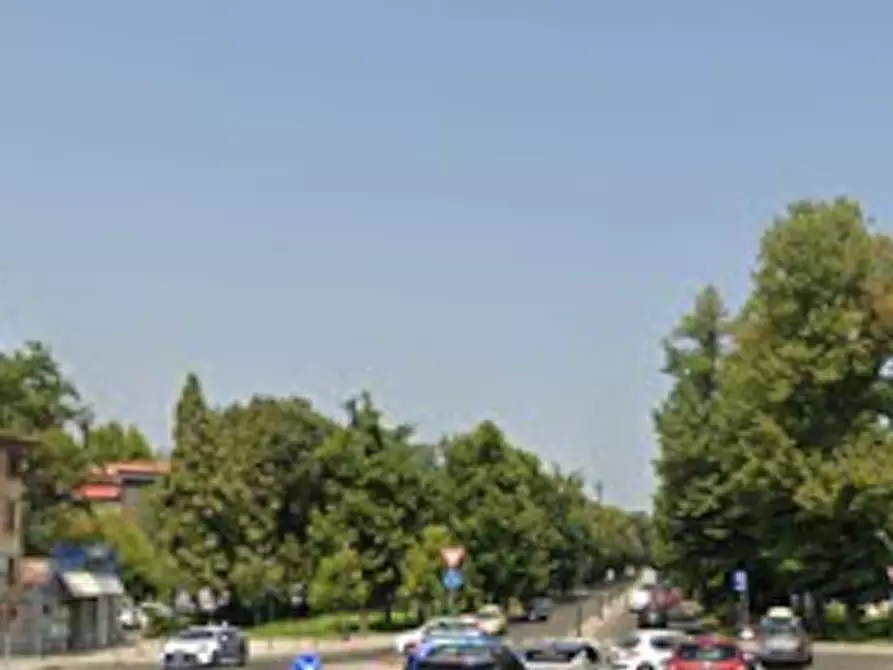 Immagine 5 di Ufficio in vendita  in Viale Umberto I a Reggio Nell'emilia