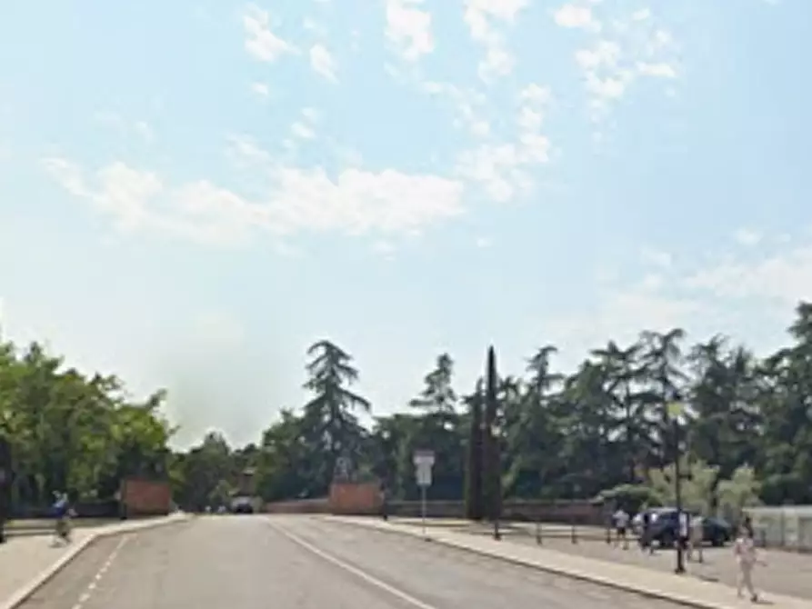 Immagine 6 di Ufficio in vendita  in Viale Umberto I a Reggio Nell'emilia