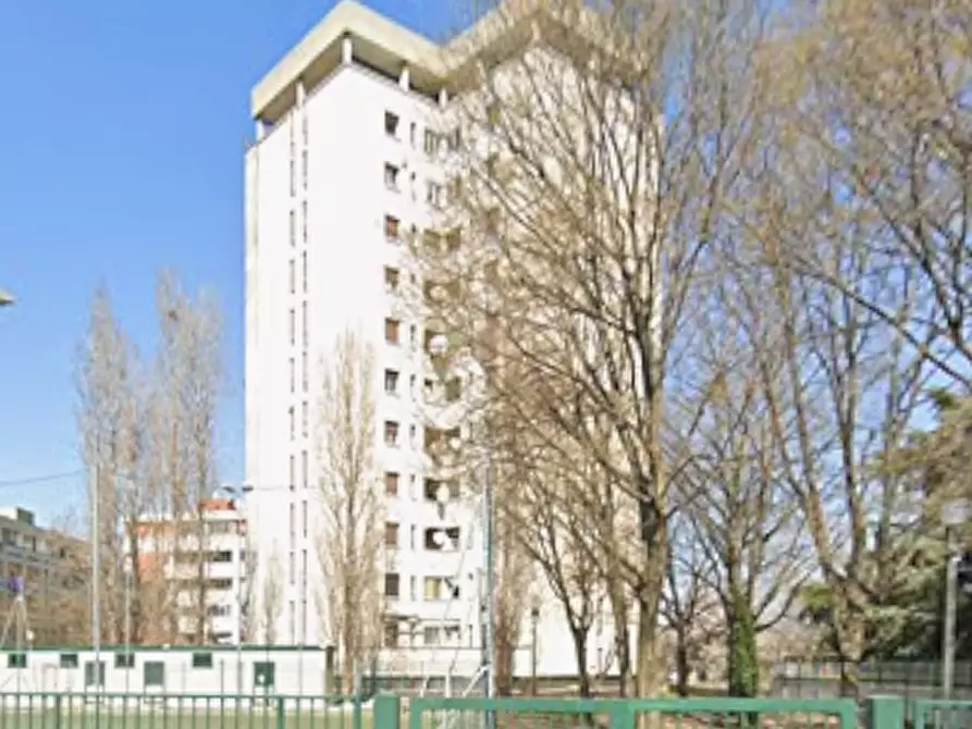 Immagine 5 di Appartamento in vendita  in Via Turri a Reggio Nell'emilia