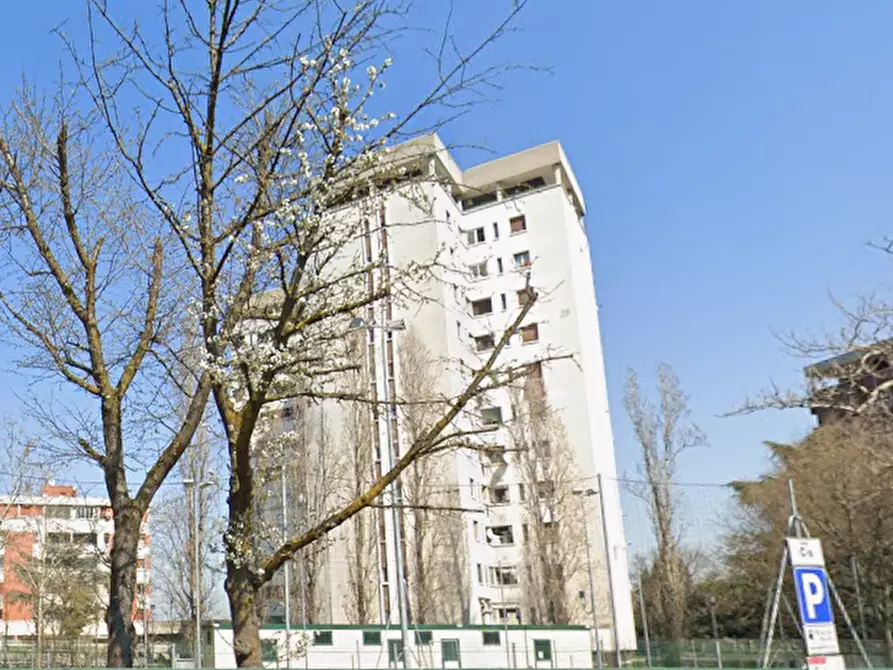 Immagine 8 di Appartamento in vendita  in Via Turri a Reggio Nell'emilia