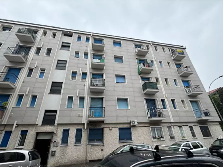 Immagine 2 di Appartamento in vendita  in Via Francesco Petrarca a Cesano Boscone