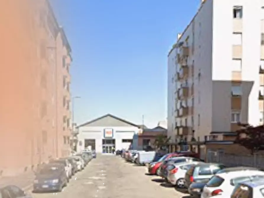 Immagine 6 di Appartamento in vendita  in Via Bettino Da Trezzo  a Milano