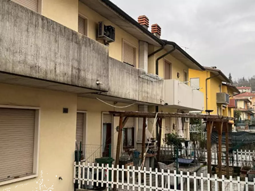 Immagine 1 di Porzione di casa in vendita  in Via G. Verdi  a Castelgomberto