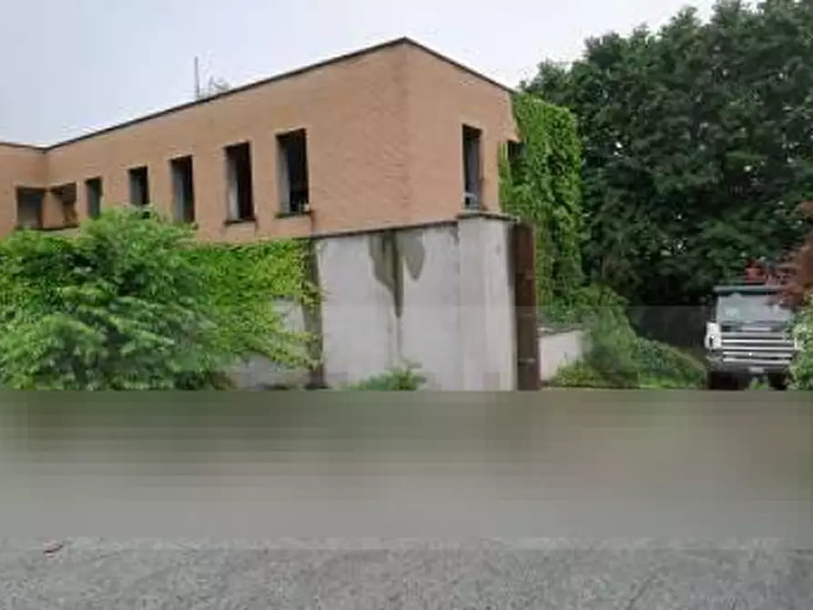 Immagine 9 di Stabile in vendita  in Via Della Trinità   a Gavirate