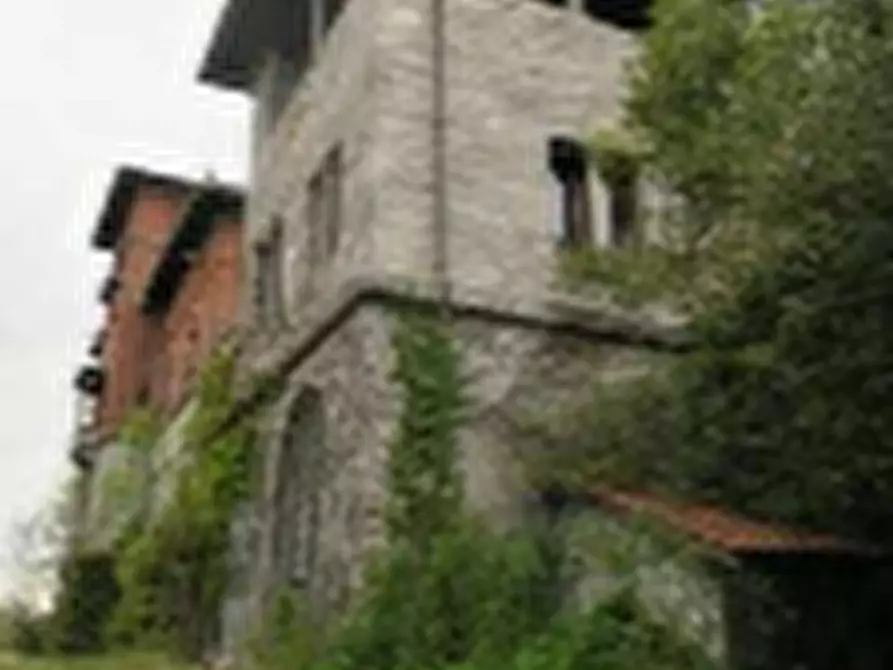 Immagine 24 di Villa in vendita  in Via Dell Trinità a Gavirate
