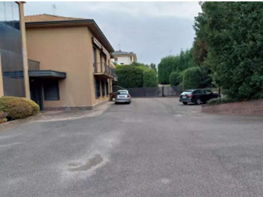 Immagine 3 di Capannone industriale in vendita  in Via Volta a Cucciago