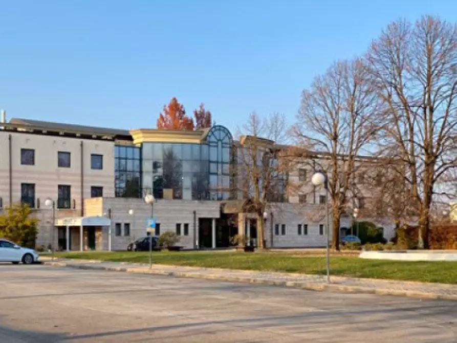 Immagine 2 di Hotel in vendita  in Via Villa Varda a Brugnera