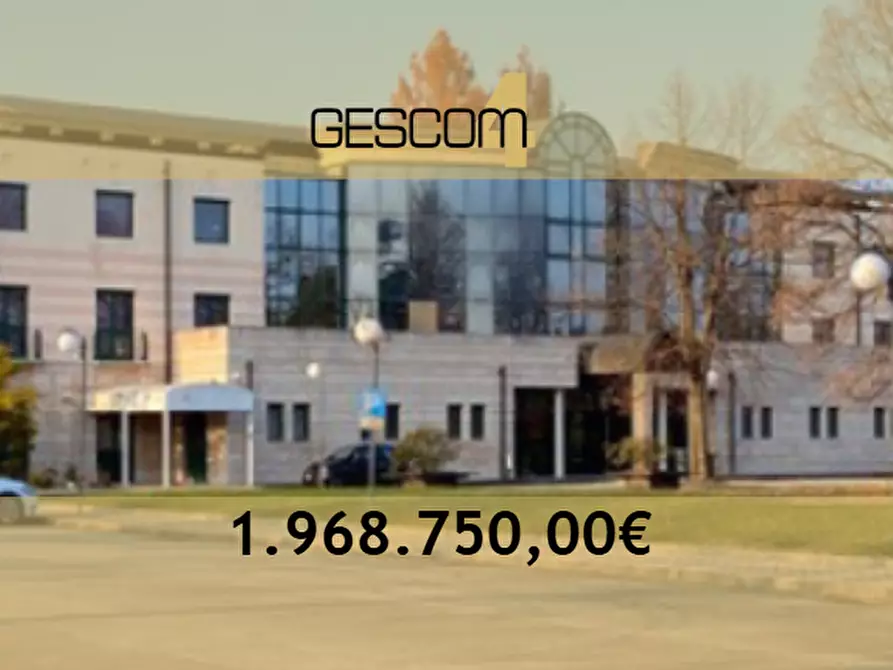 Immagine 1 di Hotel in vendita  in Via Villa Varda a Brugnera