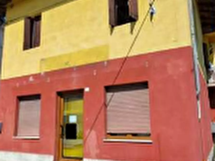 Immagine 4 di Negozio in vendita  in Via delle Cave a Aviano