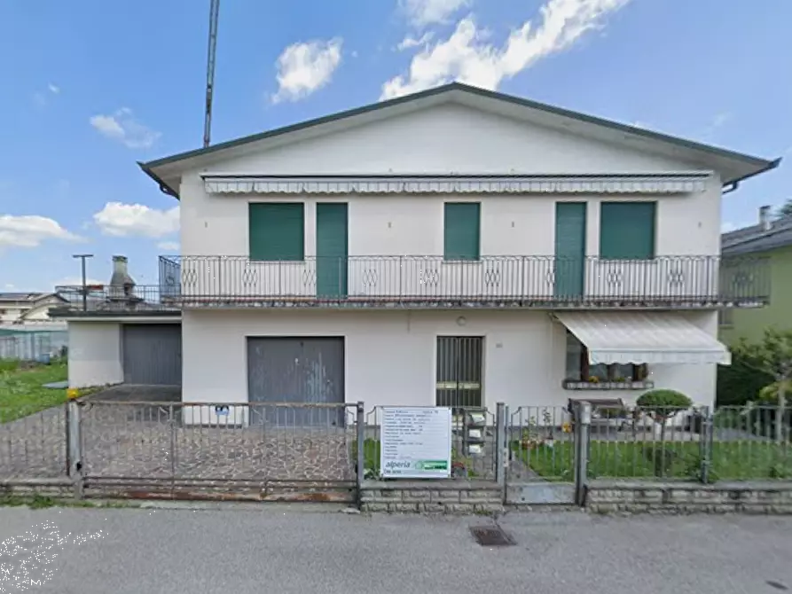 Immagine 12 di Appartamento in vendita  in Via Calabria a Rubano