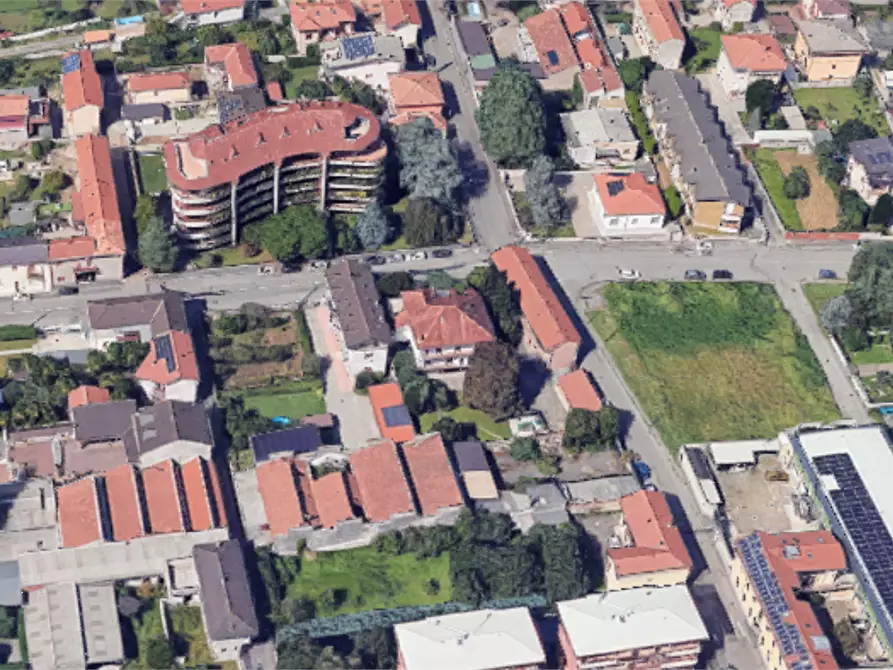 Immagine 15 di Appartamento in vendita  in Via Baraggioli a Busto Arsizio