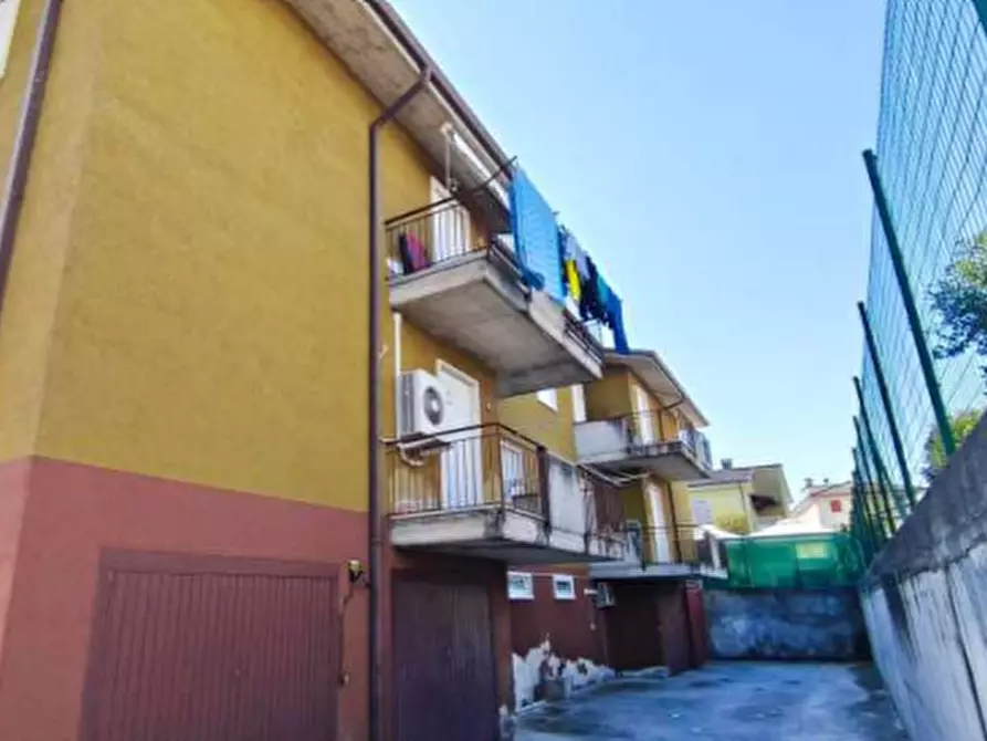 Immagine 3 di Porzione di casa in vendita  in Via Antonio Labriola a Villafranca Di Verona