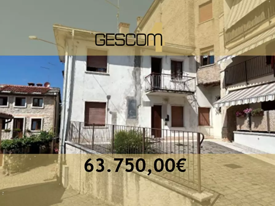 Immagine 1 di Porzione di casa in vendita  in Via Borgo Paglia  a Cerro Veronese