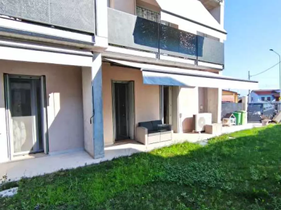 Immagine 3 di Appartamento in vendita  in Via IV Novembre a Nogarole Rocca