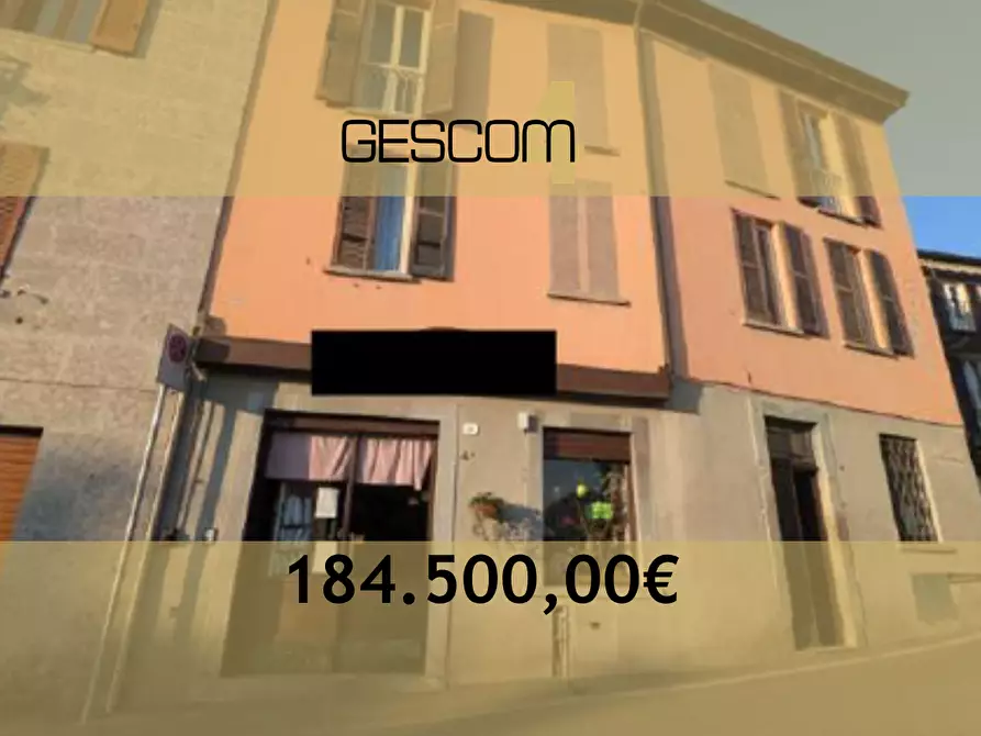 Immagine 1 di Casa indipendente in vendita  in Via Vittorio Emanuele II a Cernobbio