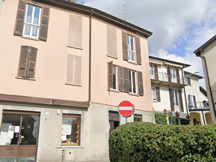 Immagine 3 di Negozio in vendita  in Via Vittorio Emanuele II a Cernobbio