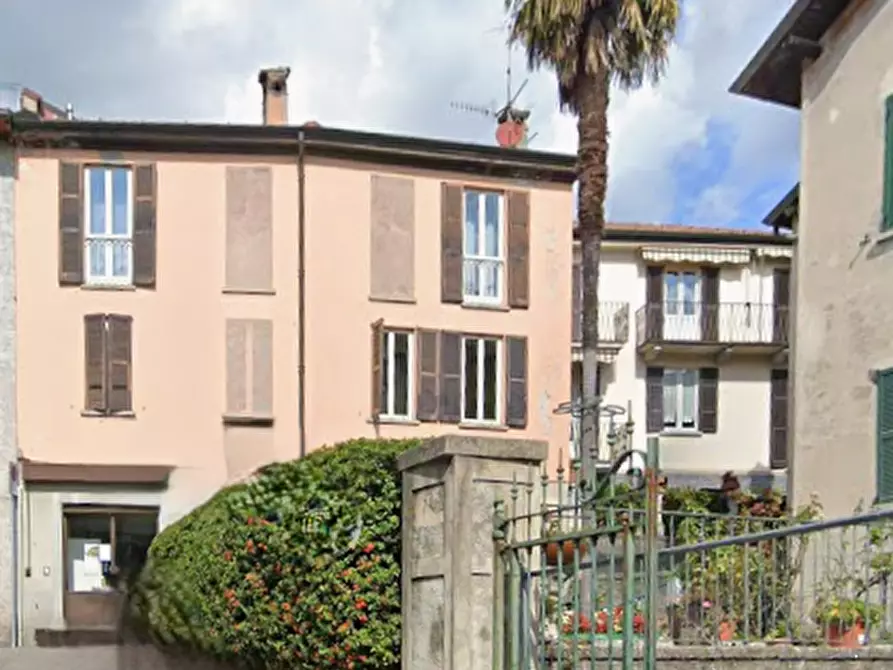 Immagine 6 di Negozio in vendita  in Via Vittorio Emanuele II a Cernobbio