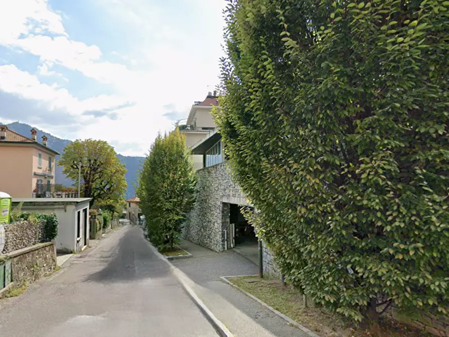 Immagine 9 di Negozio in vendita  in Via Vittorio Emanuele II a Cernobbio