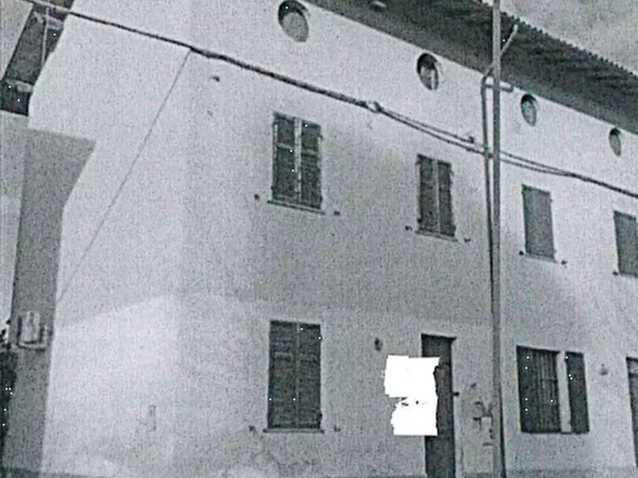 Immagine 2 di Casa indipendente in vendita  in viale Libertà a Casatisma