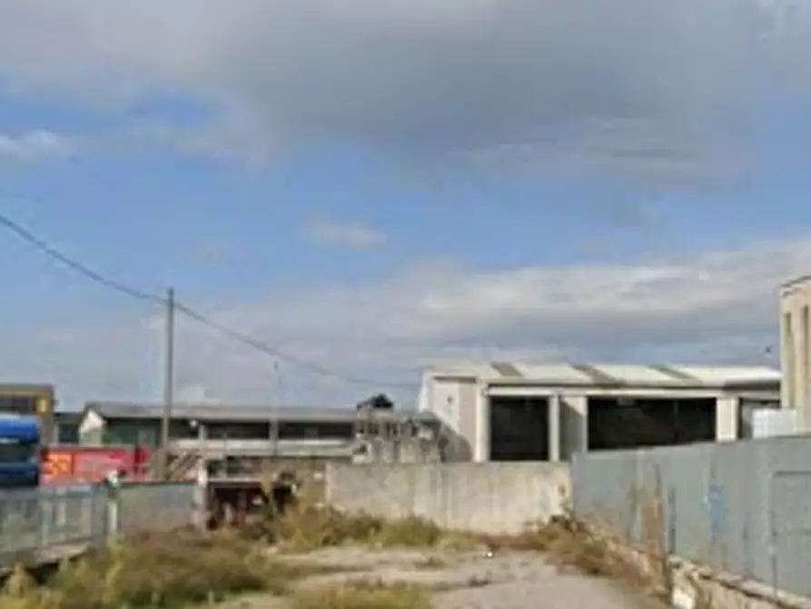 Immagine 3 di Capannone industriale in vendita  in Via Madonnina a Vidigulfo