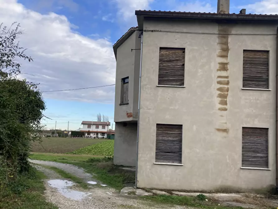 Immagine 2 di Porzione di casa in vendita  in Via Stortola a Tribano