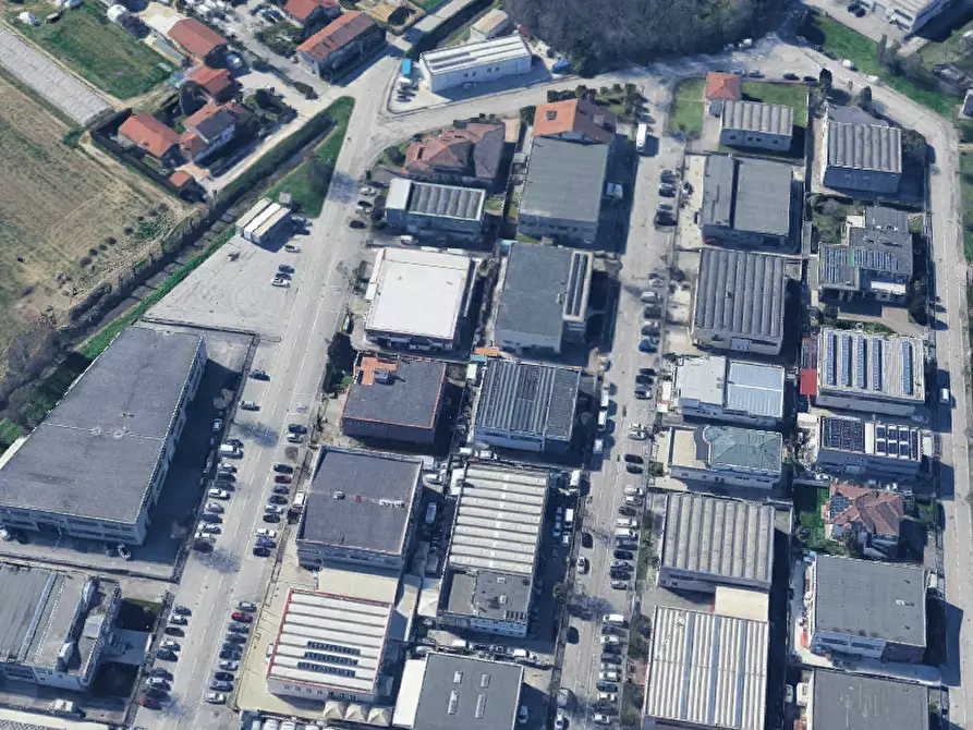 Immagine 8 di Magazzino in vendita  in viale Europa a Ponte San Nicolò