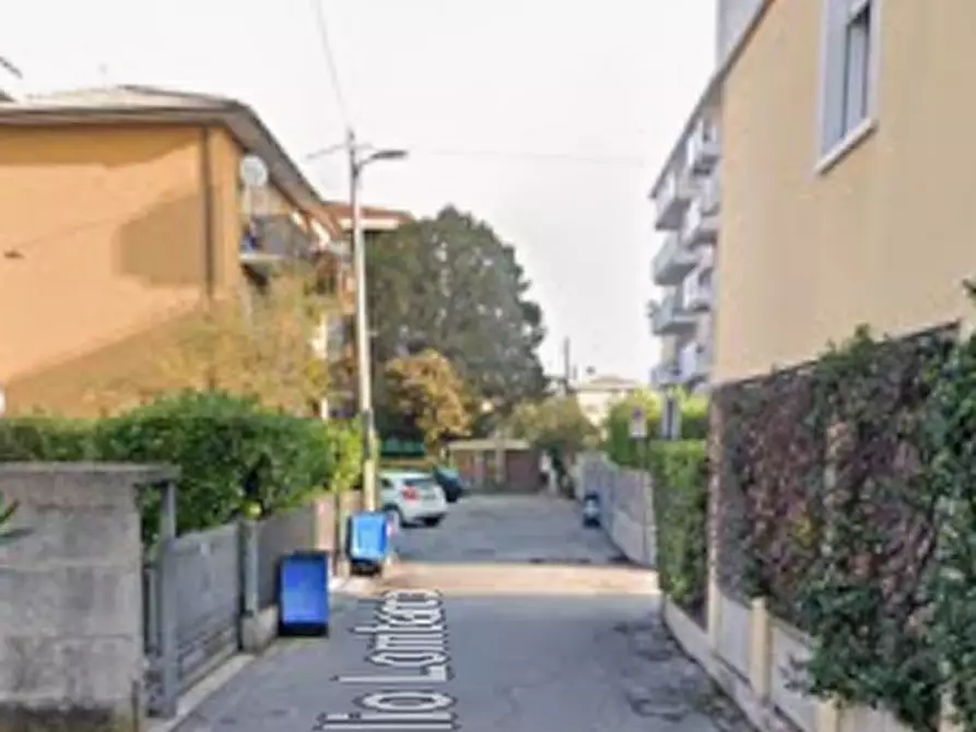 Immagine 10 di Appartamento in vendita  in Via Tullio Lombardo a Padova