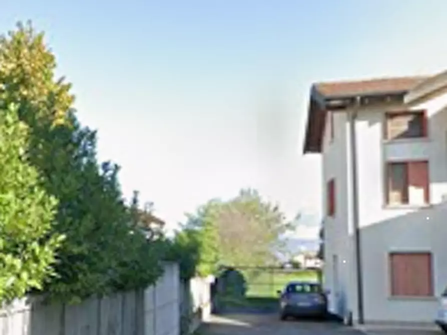 Immagine 10 di Appartamento in vendita  in Via Dugali Sera a Montichiari