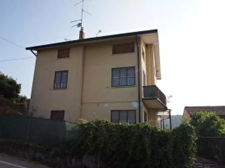 Immagine 5 di Appartamento in vendita  in Via Bugano a Longare
