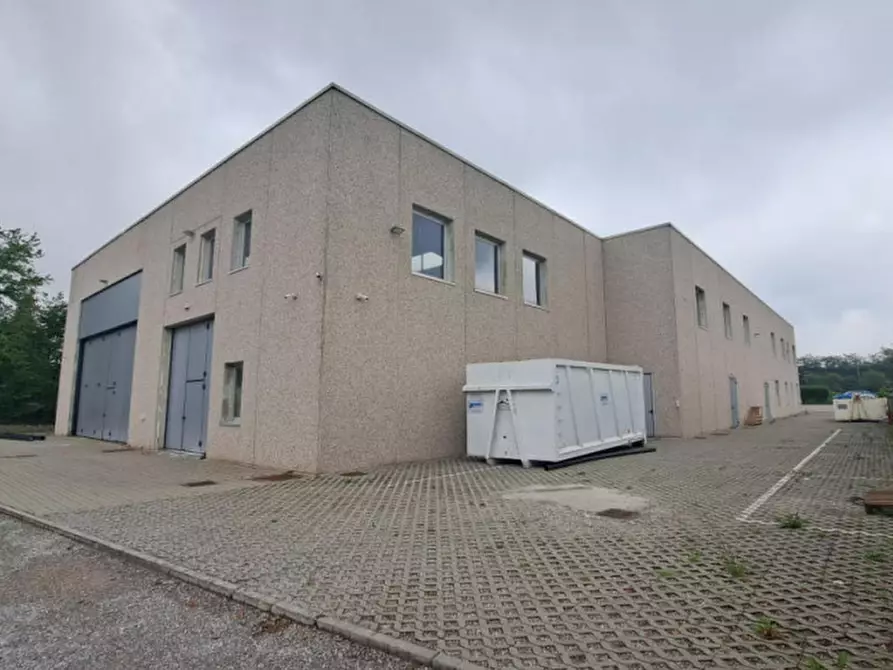 Immagine 4 di Capannone industriale in vendita  in Via Delle Lavagne a Tradate