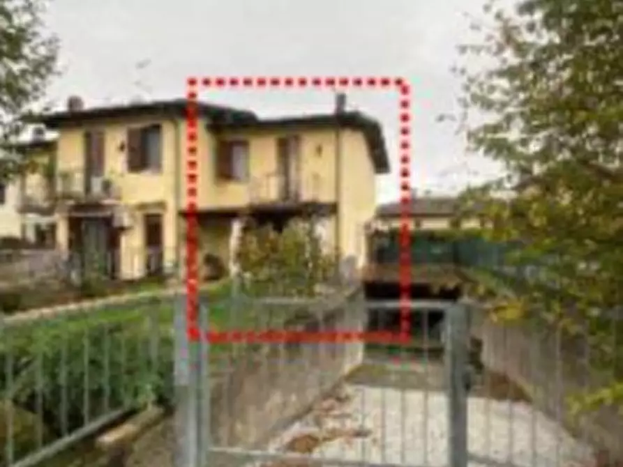 Immagine 2 di Villetta a schiera in vendita  in Via Tiziano a Offlaga