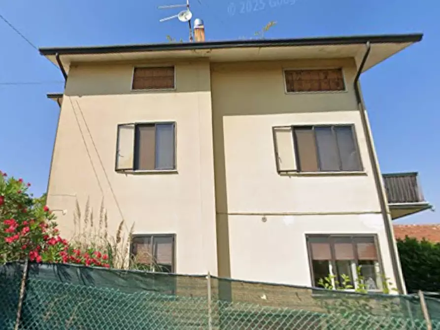 Immagine 12 di Appartamento in vendita  in Via Bugano a Longare