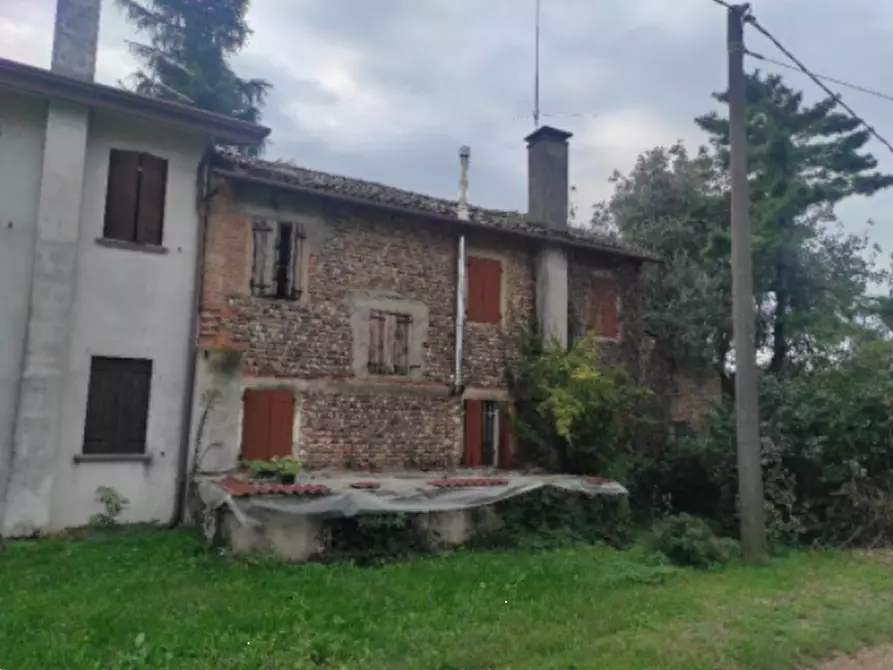 Immagine 3 di Rustico / casale in vendita  in Via Campagna a Istrana