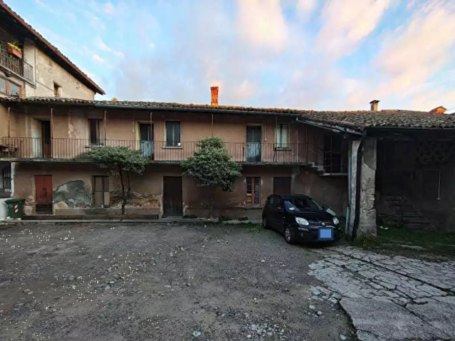 Immagine 4 di Capannone industriale in vendita  in Via Niccolò Tommaseo a Erba