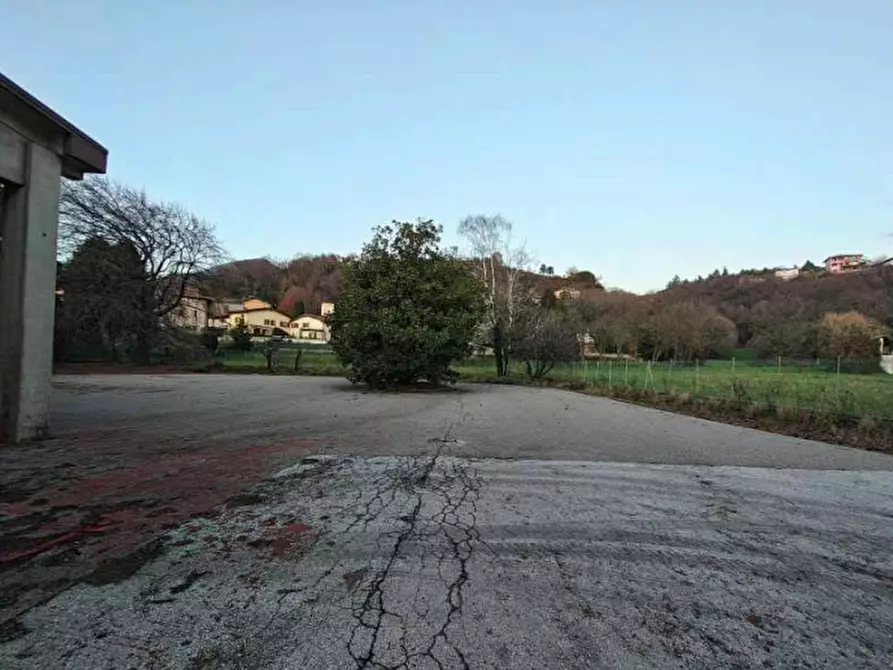 Immagine 7 di Capannone industriale in vendita  in Via Niccolò Tommaseo a Erba